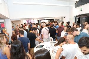 Λαμπερά εγκαίνια για το νέο κατάστημα iStorm στη Λεμεσό