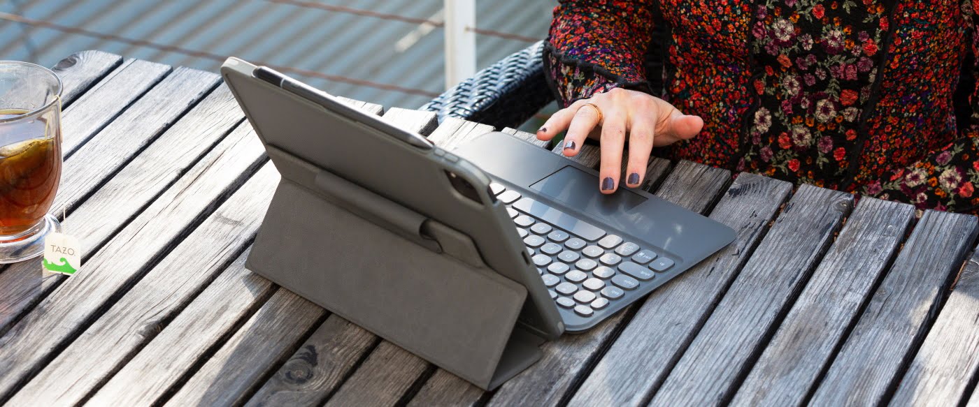 ZAGG Pro Keys with Trackpad for iPad Air 10.9-inch (4th gen) & iPad Pro 11-inch (1st/2nd/3rd/4th gen)