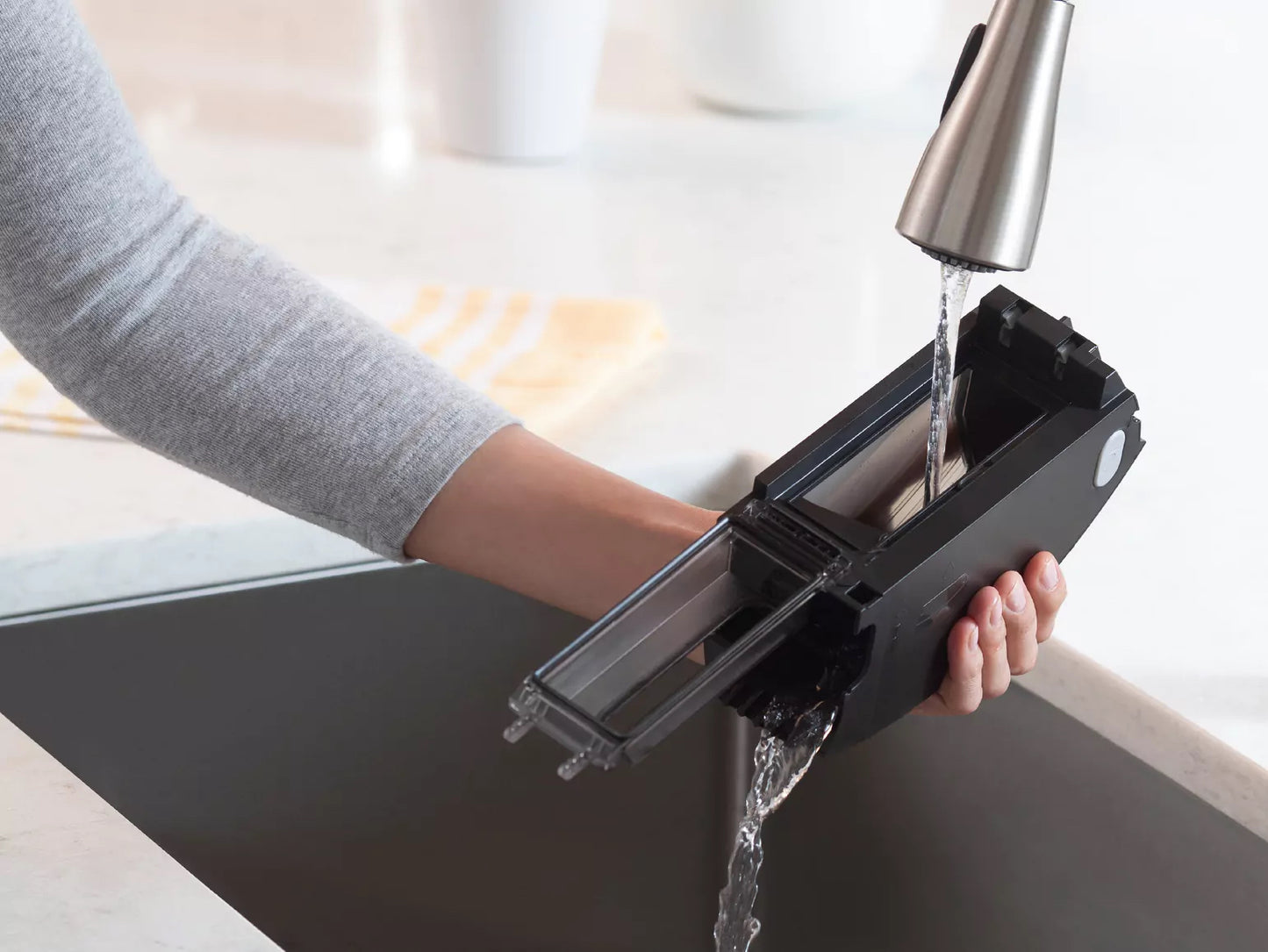 iRobot Roomba i7 Robot Vacuum